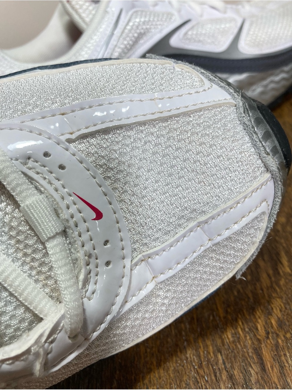 Nike Reax 5 Athletic Shoe Women’s Size 11 Metallic Silver/Pink - Picture 9 of 10
